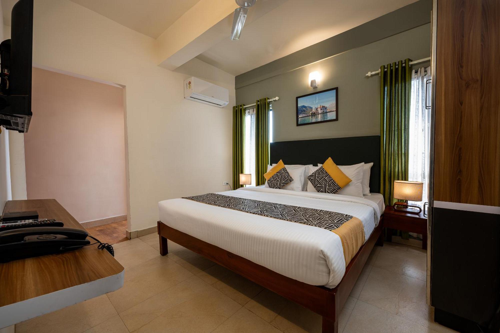 Cj Grande By Jesway Hotels & Resorts Kochi 外观 照片