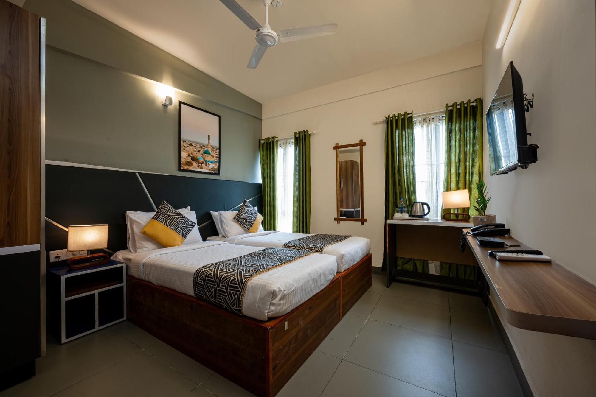 Cj Grande By Jesway Hotels & Resorts Kochi 外观 照片