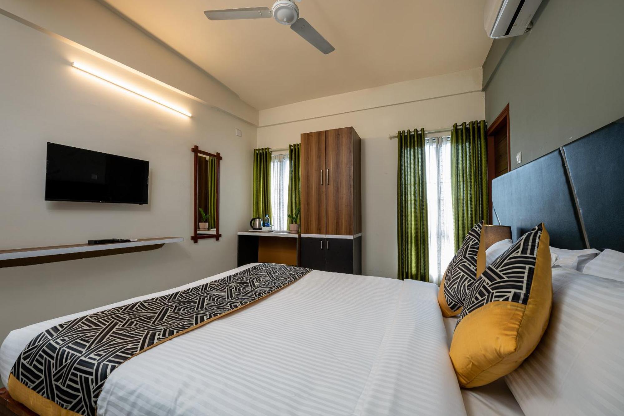Cj Grande By Jesway Hotels & Resorts Kochi 外观 照片