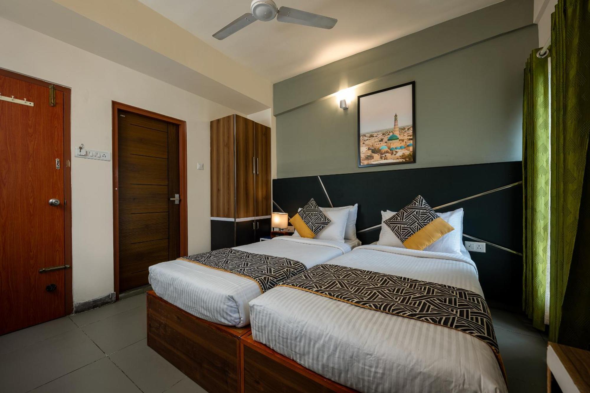 Cj Grande By Jesway Hotels & Resorts Kochi 外观 照片